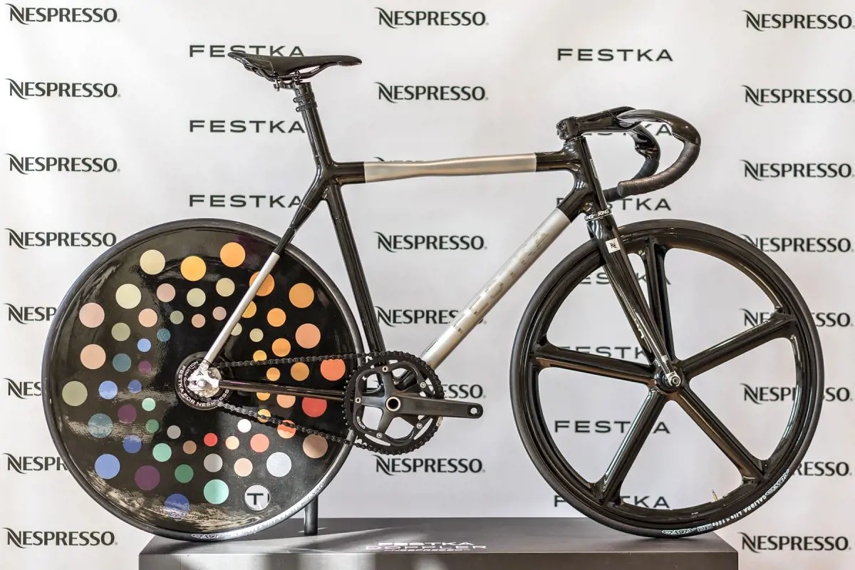 RE:CYCLE: Das Fahrrad aus 300 recycelten Nespresso Kapseln Nespresso RE:CYCLE: Ein Fahrrad aus recycelten Nespresso